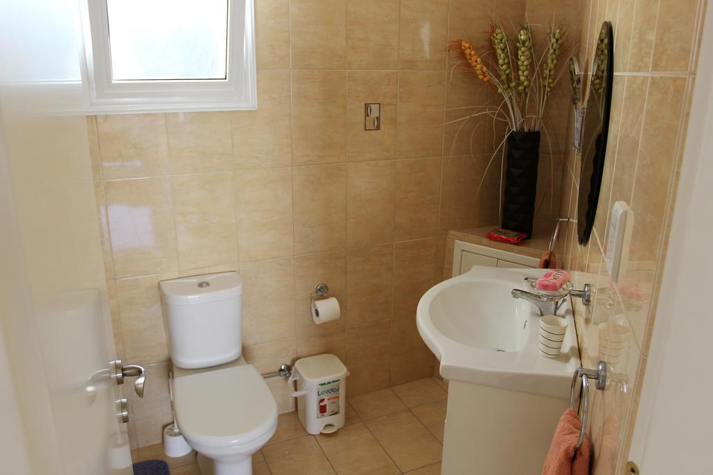 Villa Christina Paphos Eksteriør billede