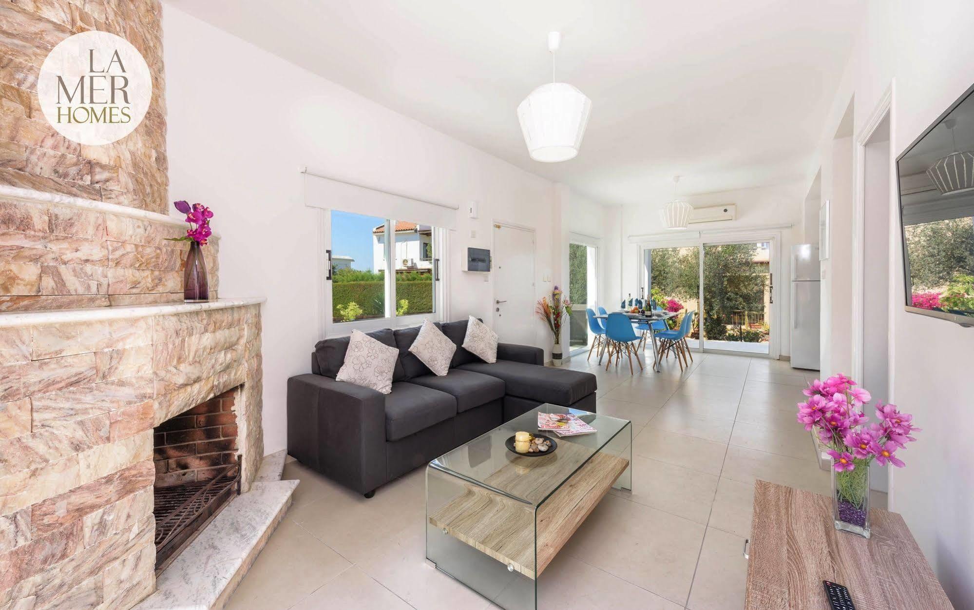 Villa Christina Paphos Eksteriør billede