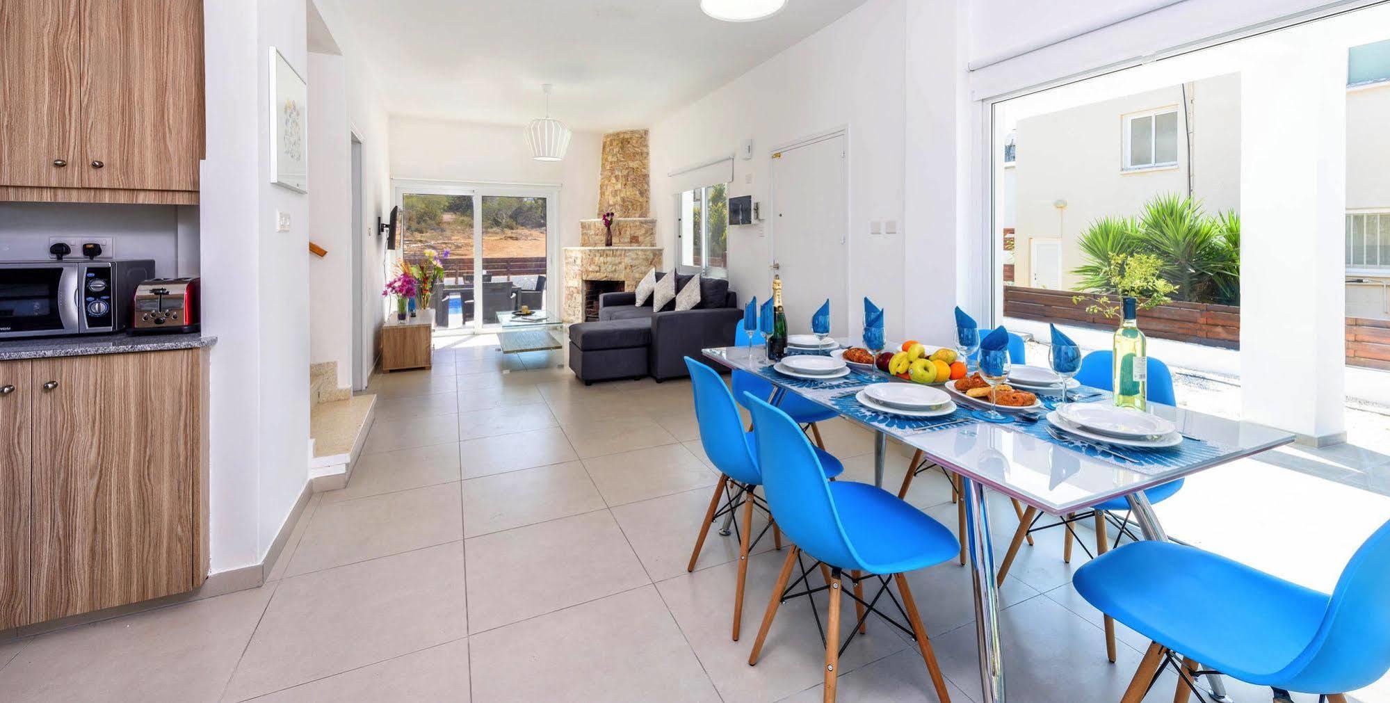 Villa Christina Paphos Eksteriør billede
